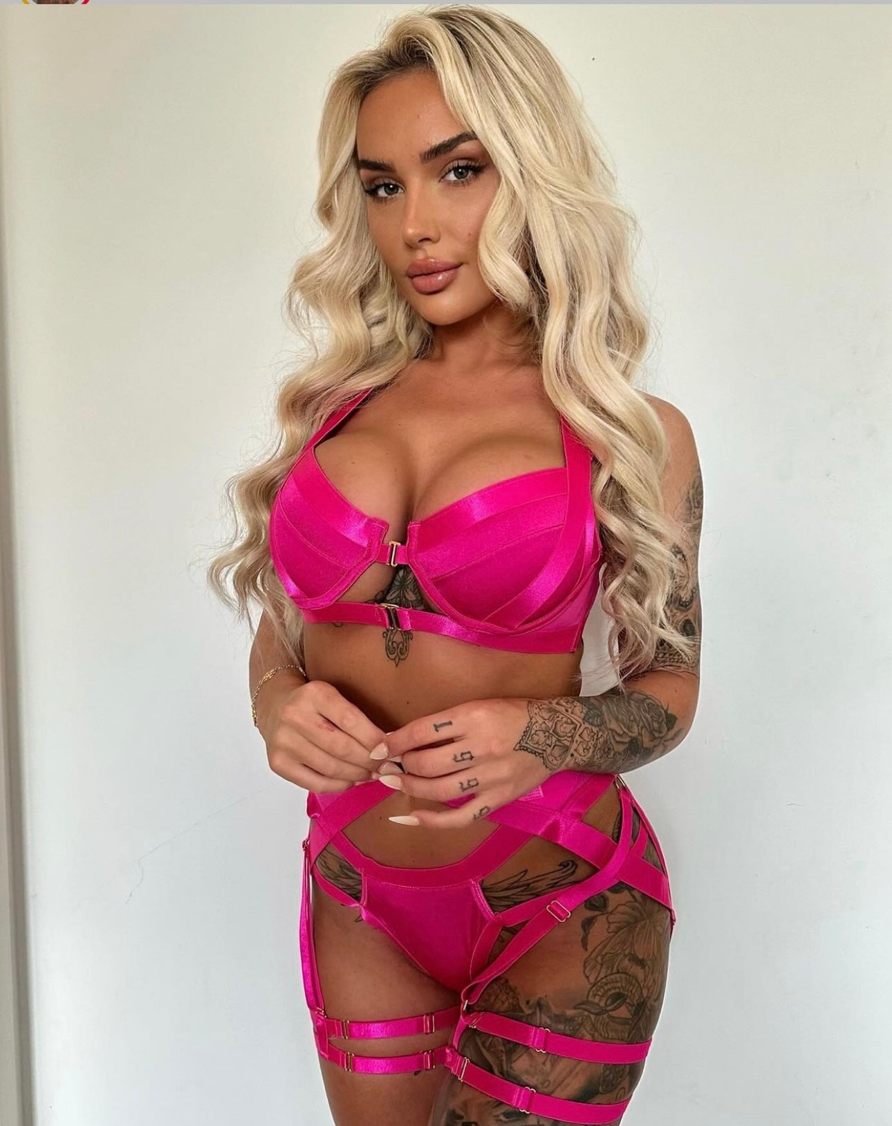 Zara Set in Hot Pink